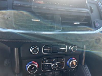 2022 GMC Yukon XL 4WD AT4