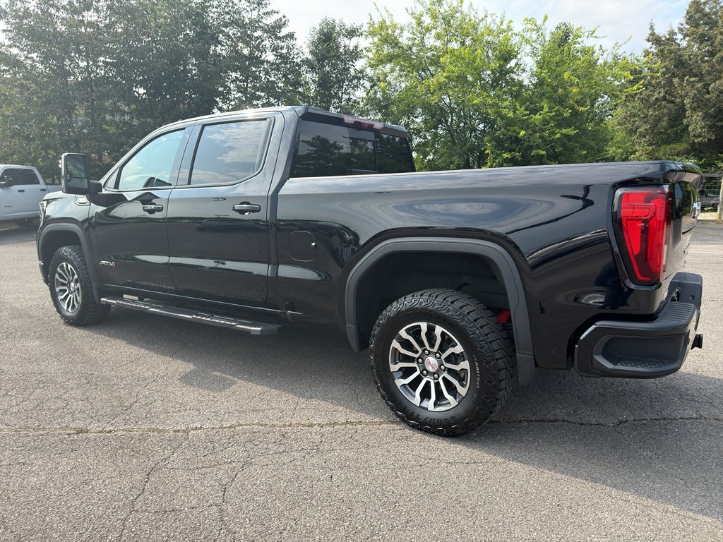 2023 GMC Sierra 1500 4WD Crew Cab Standard Box AT4