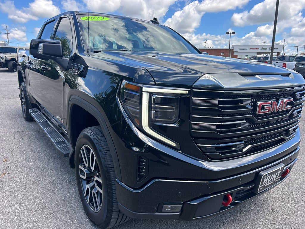 2023 GMC Sierra 1500 AT4