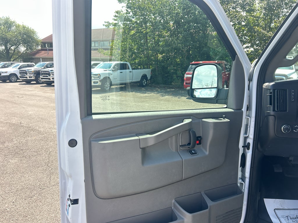 2025 GMC Savana Cargo RWD 2500 Regular Wheelbase Work Van
