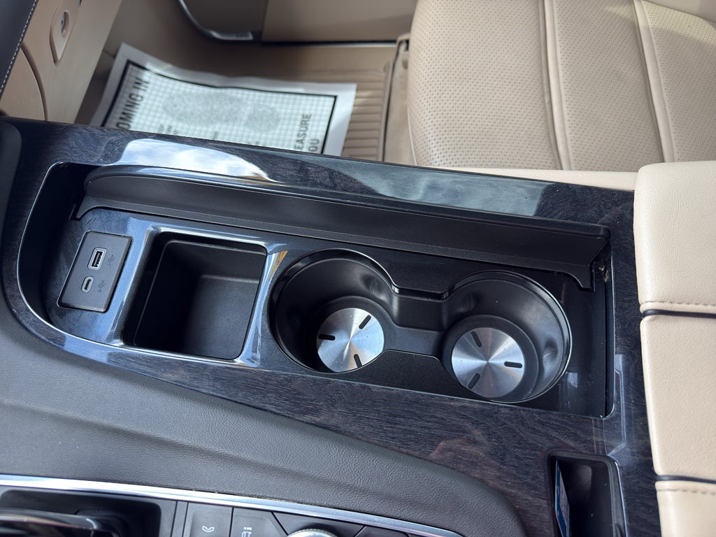 2022 Cadillac Escalade ESV Premium Luxury