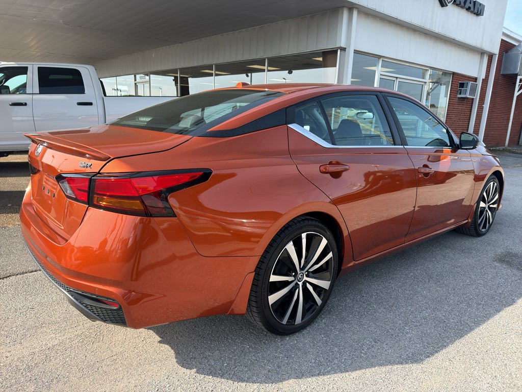 2020 Nissan Altima SR FWD