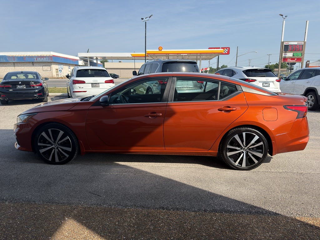 2020 Nissan Altima SR FWD