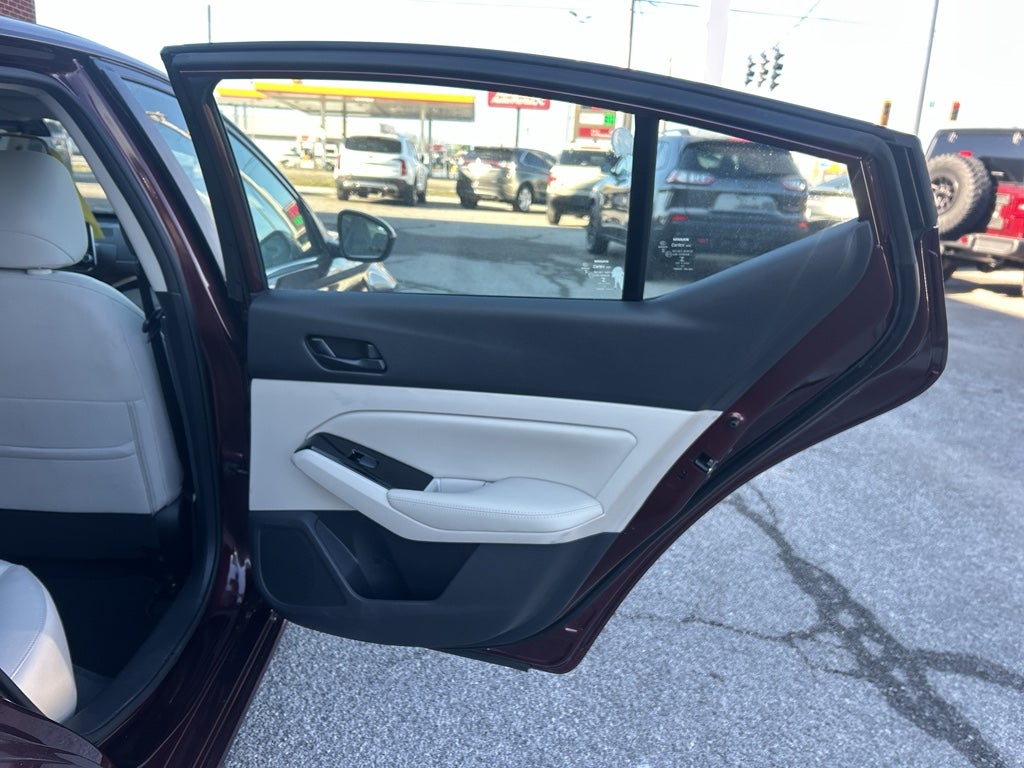 2023 Nissan Altima SV FWD