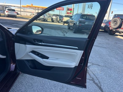 2023 Nissan Altima SV FWD