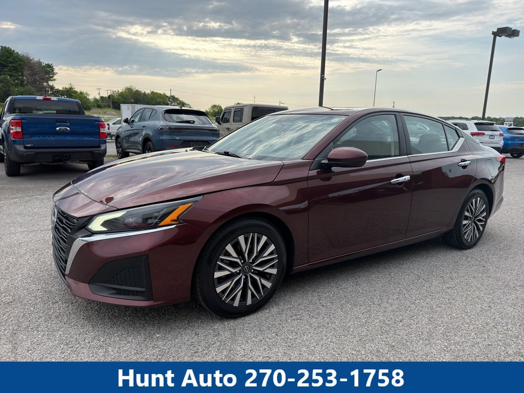 2023 Nissan Altima SV FWD