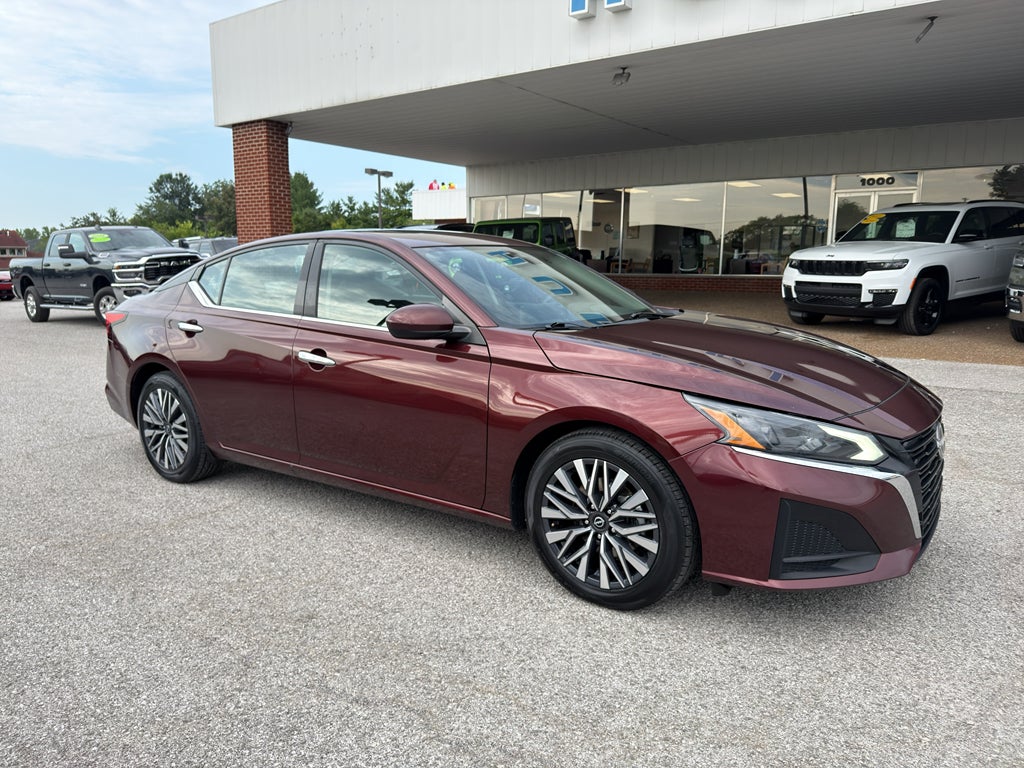 2023 Nissan Altima SV FWD