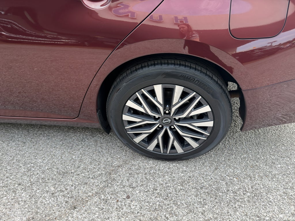 2023 Nissan Altima SV FWD