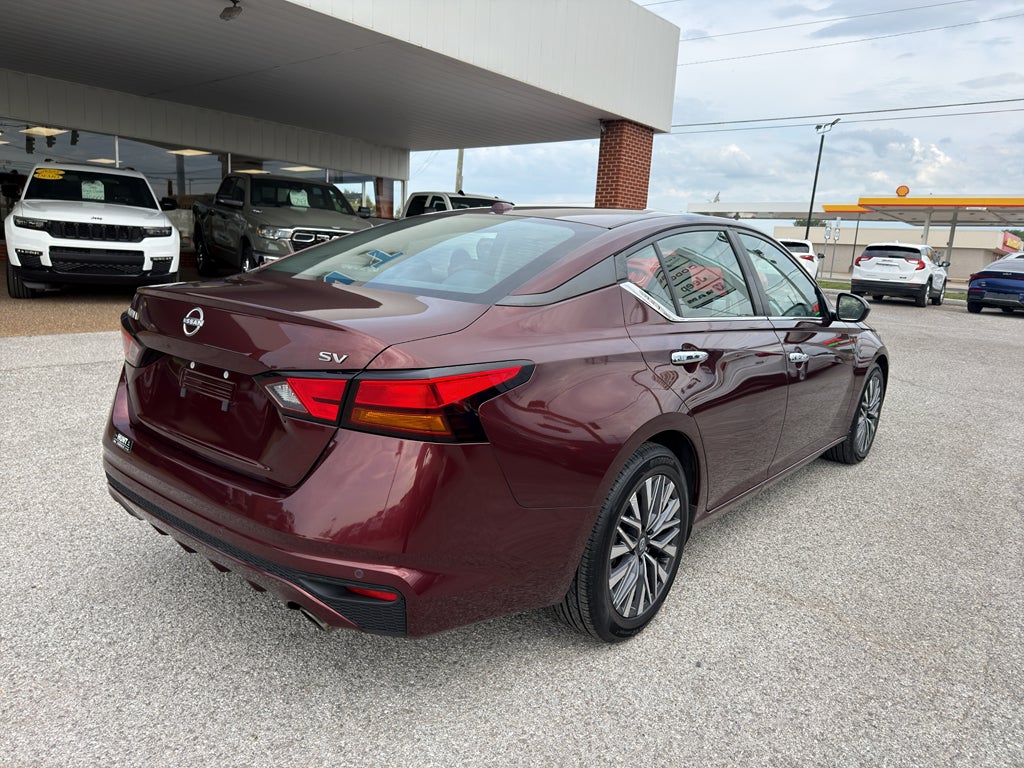 2023 Nissan Altima SV FWD