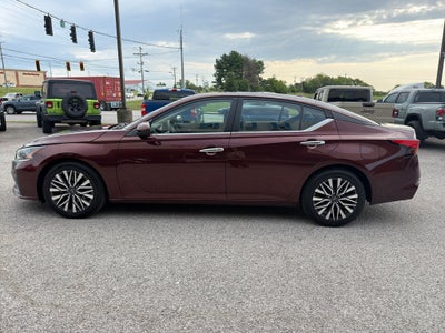 2023 Nissan Altima SV FWD