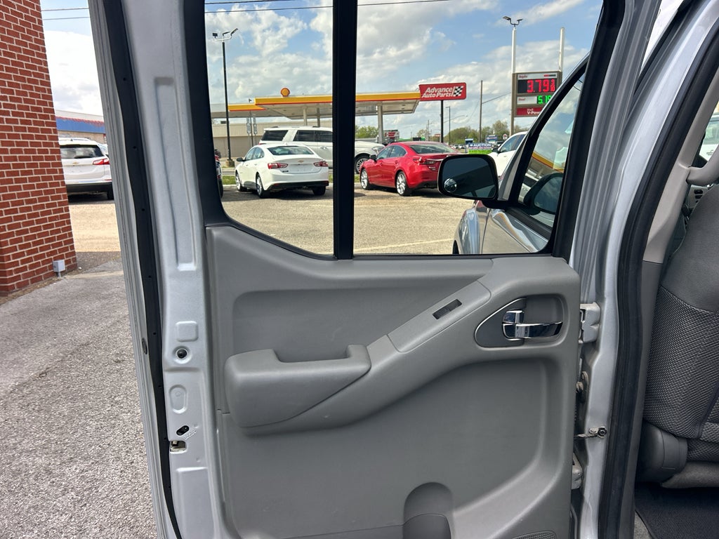 2014 Nissan Frontier SV