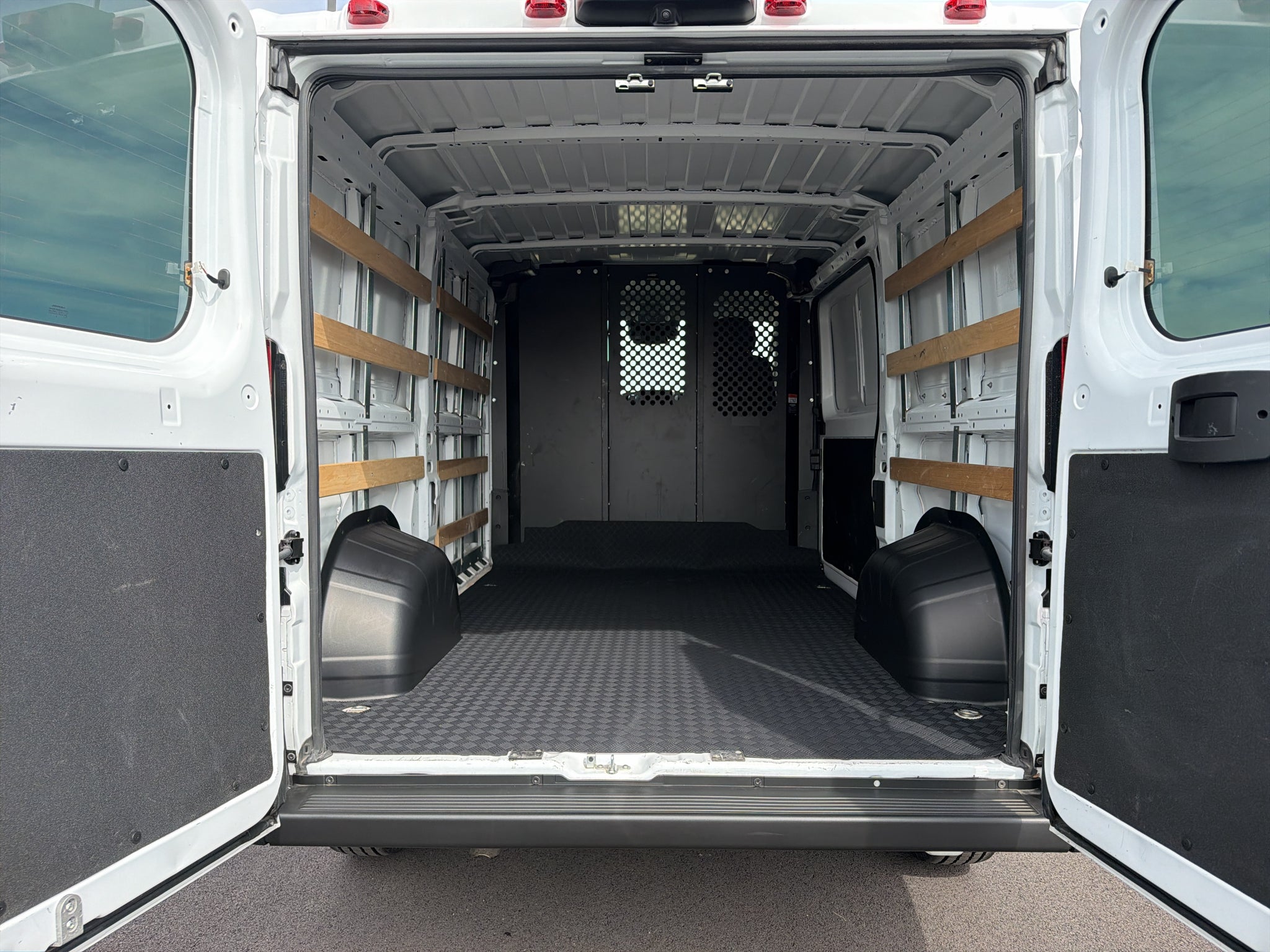 2025 RAM ProMaster 2500 Cargo Van Tradesman Low Roof 136' WB w/Pass Seat