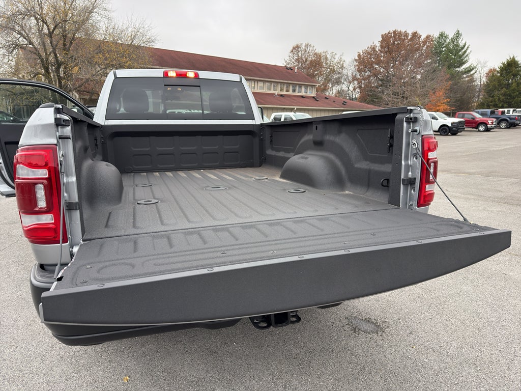 2024 RAM 2500 Tradesman Regular Cab 4x2 8' Box