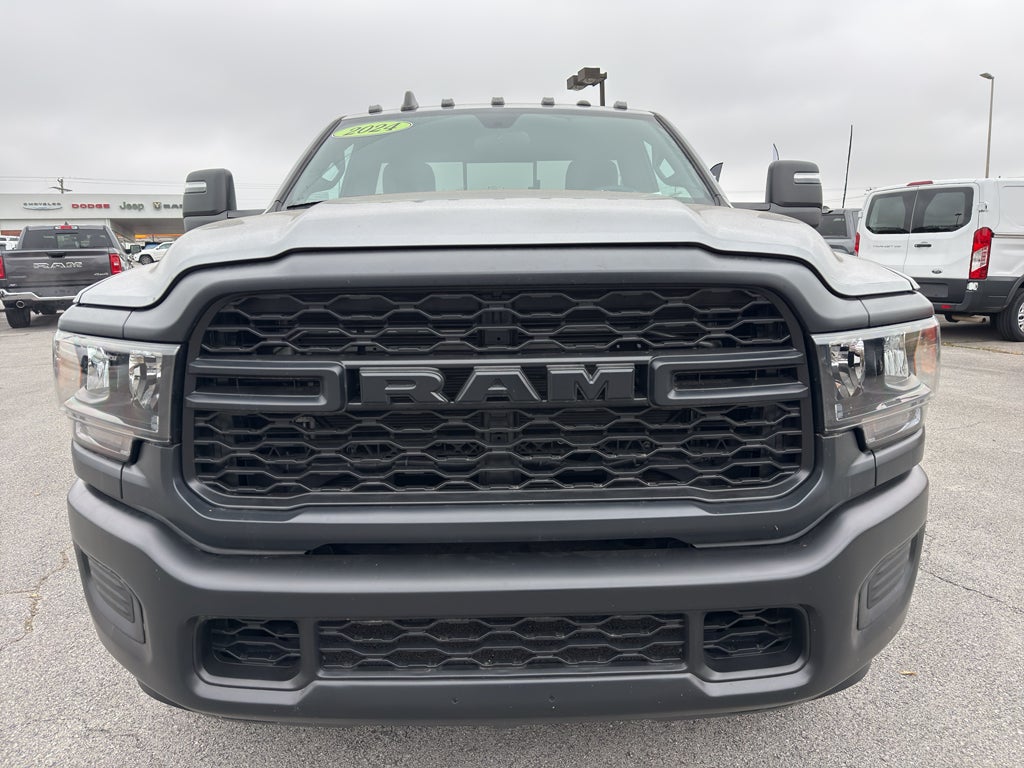 2024 RAM 2500 Tradesman Regular Cab 4x2 8' Box