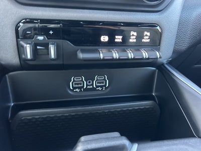 2024 RAM 2500 Big Horn Crew Cab 4x4 6'4' Box