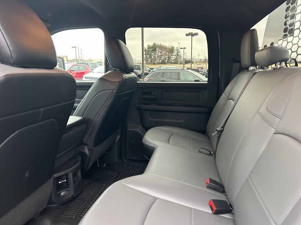 2024 RAM 3500 Chassis Tradesman/SLT/Laramie/Limited