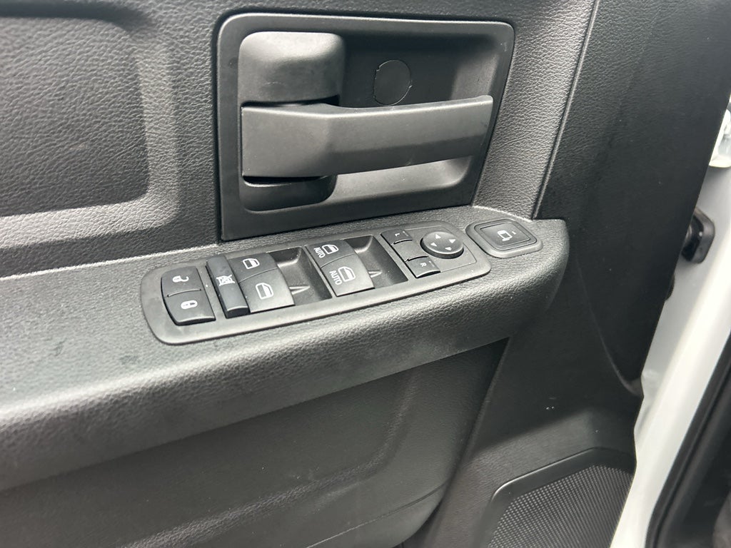 2024 RAM 3500 Chassis Tradesman/SLT/Laramie/Limited