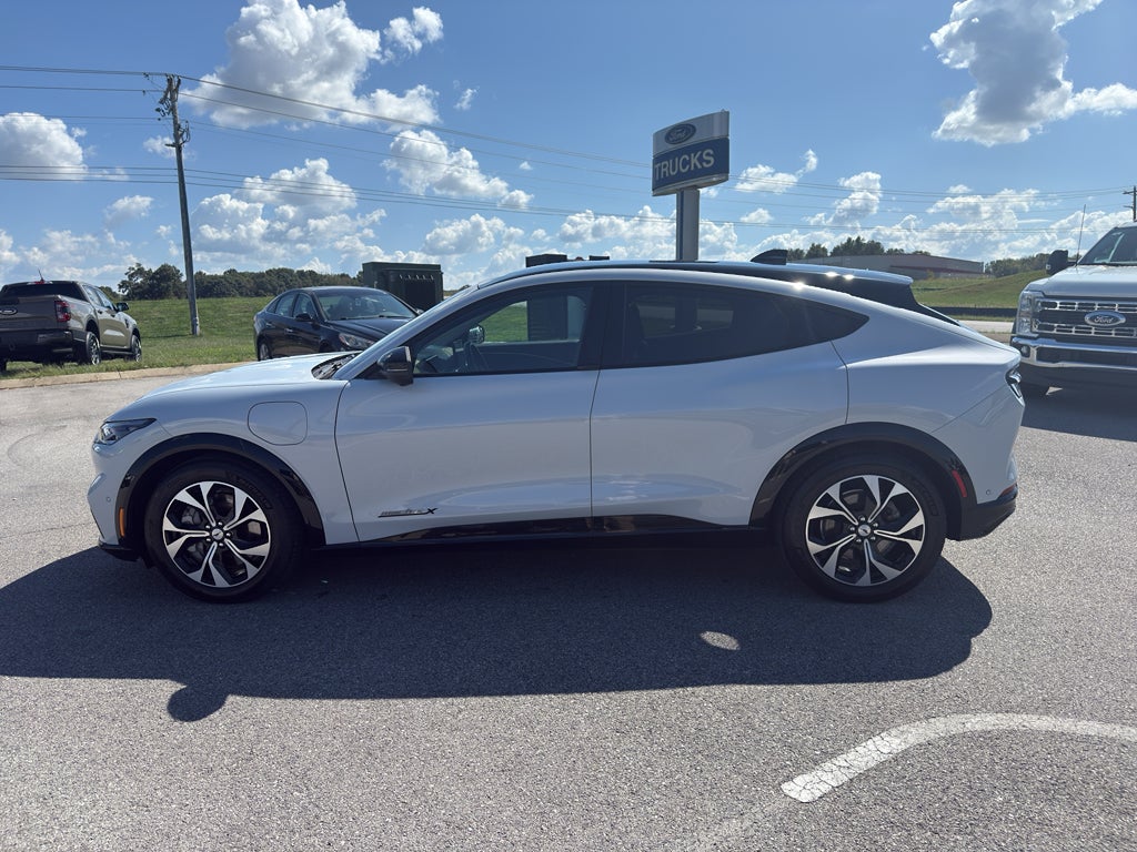 2022 Ford Mustang Mach-E Premium