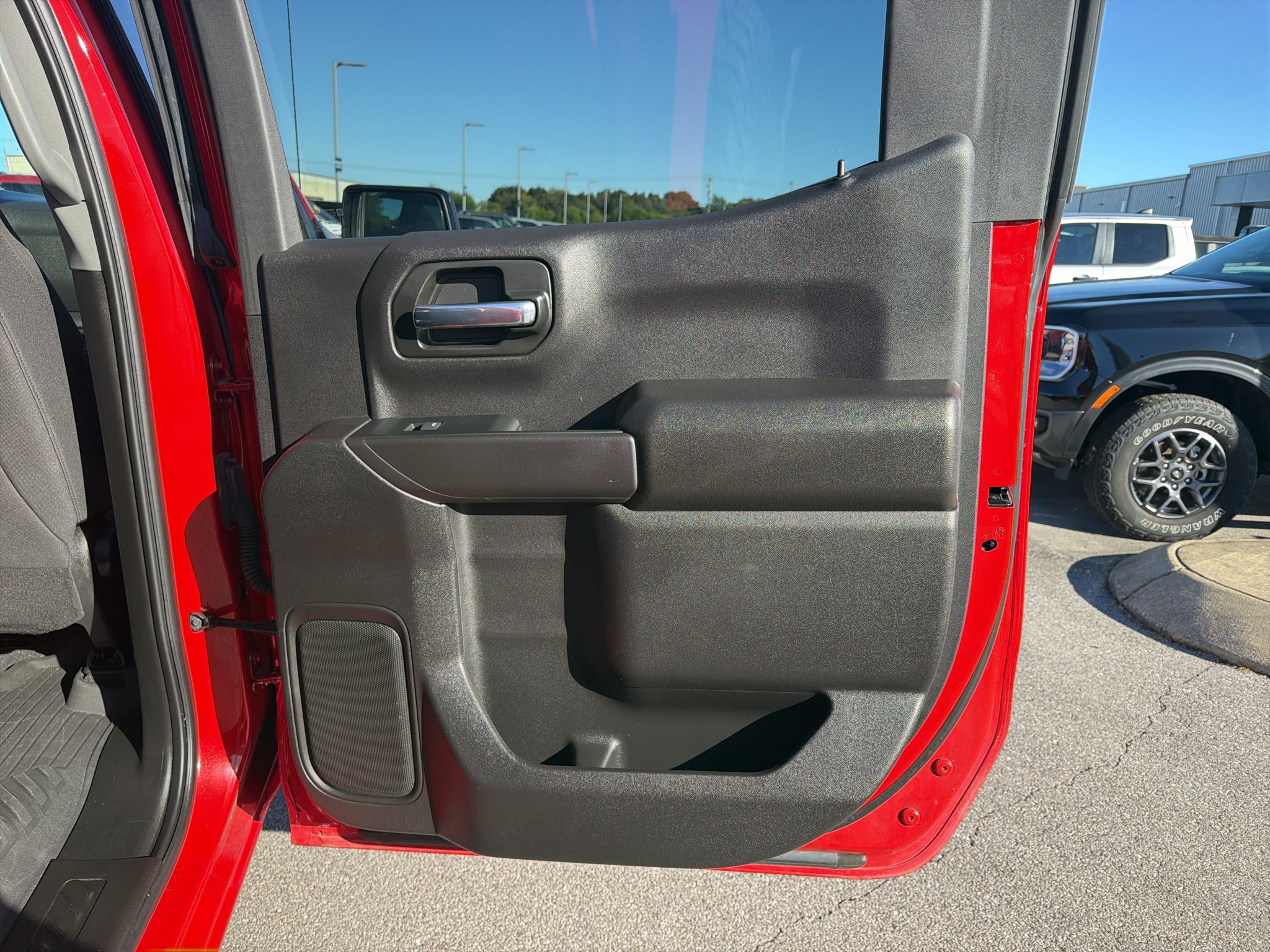 2024 Chevrolet Silverado 1500 4WD Crew Cab Short Bed Custom Trail Boss
