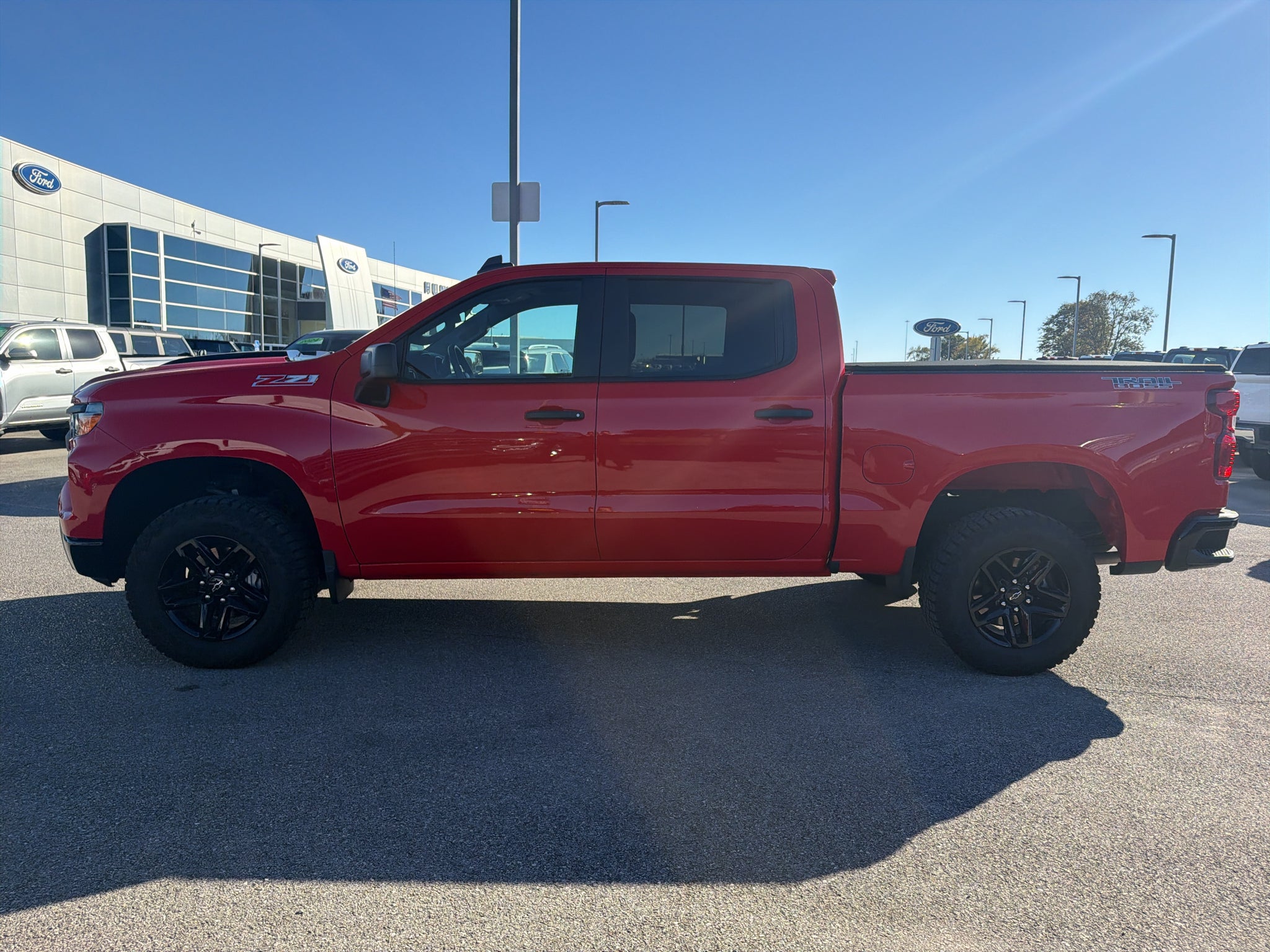 2024 Chevrolet Silverado 1500 4WD Crew Cab Short Bed Custom Trail Boss