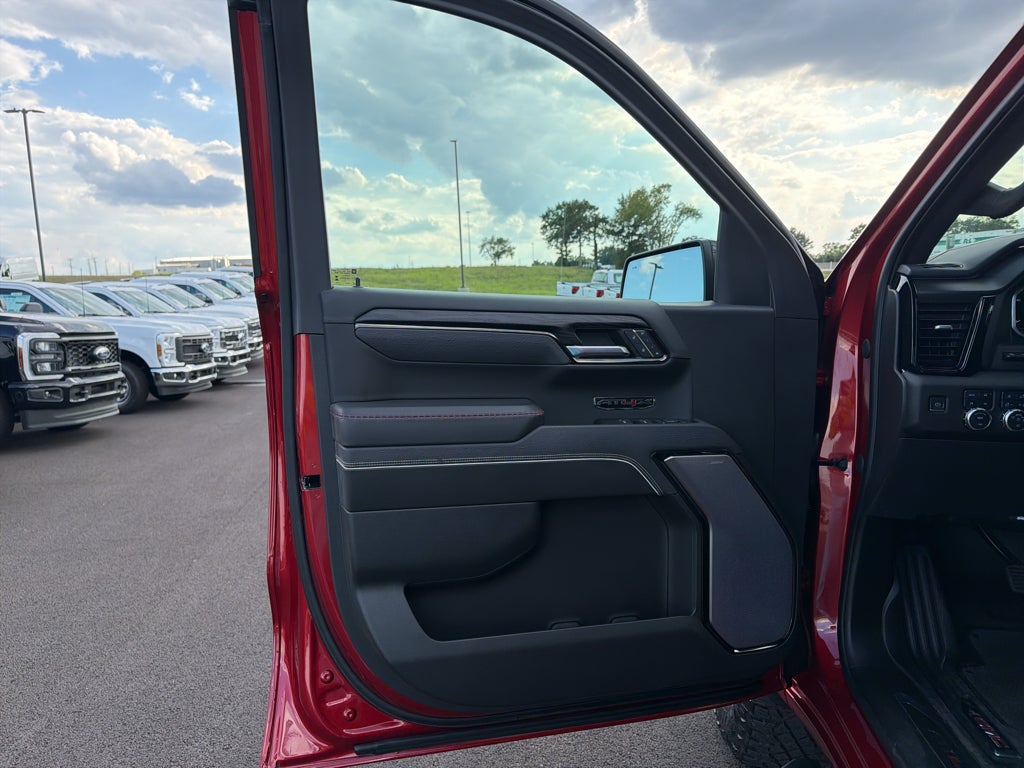 2023 GMC Sierra 1500 4WD Crew Cab Short Box AT4X