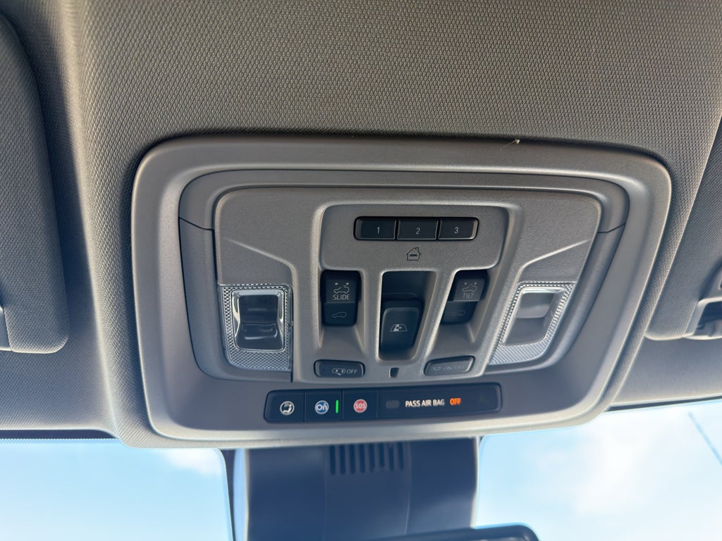 2025 GMC Sierra 1500 4WD Crew Cab Short Box Denali