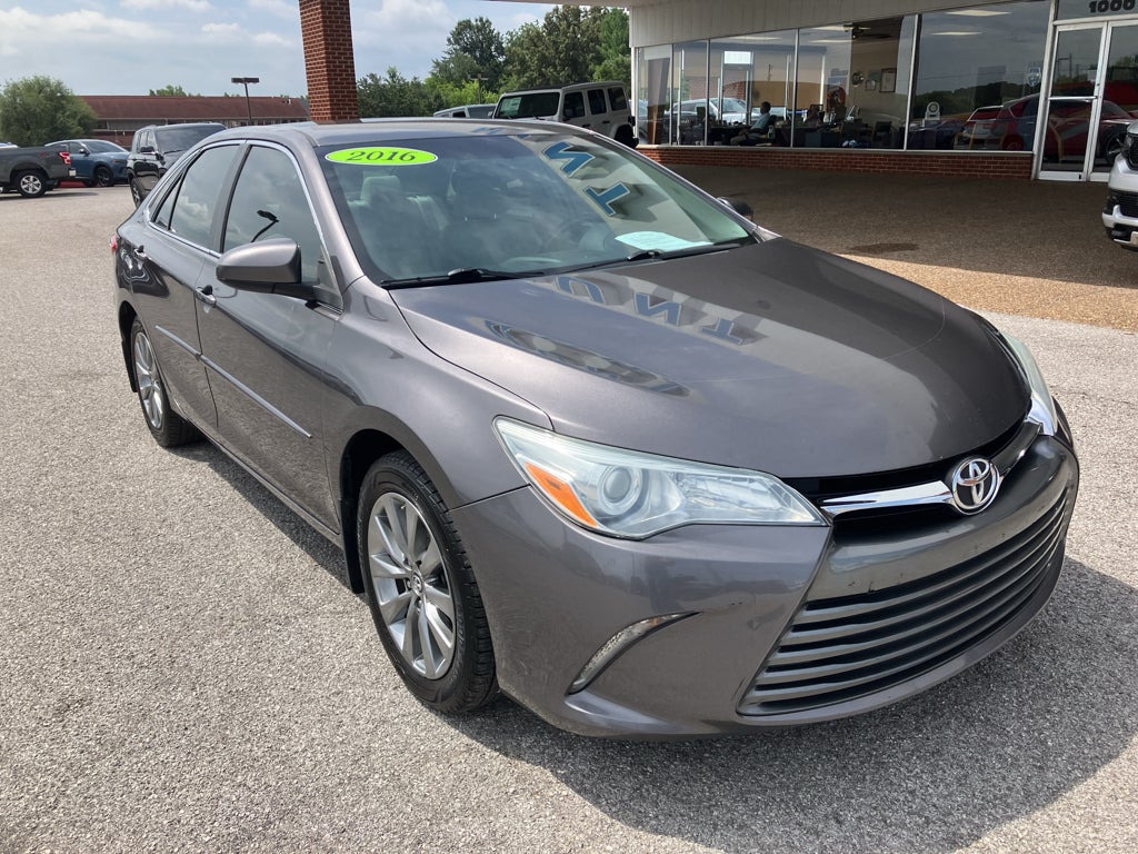 2016 Toyota Camry XLE