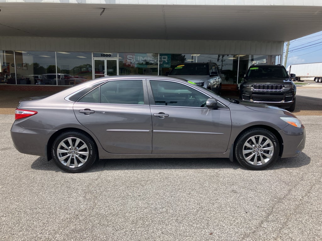 2016 Toyota Camry XLE