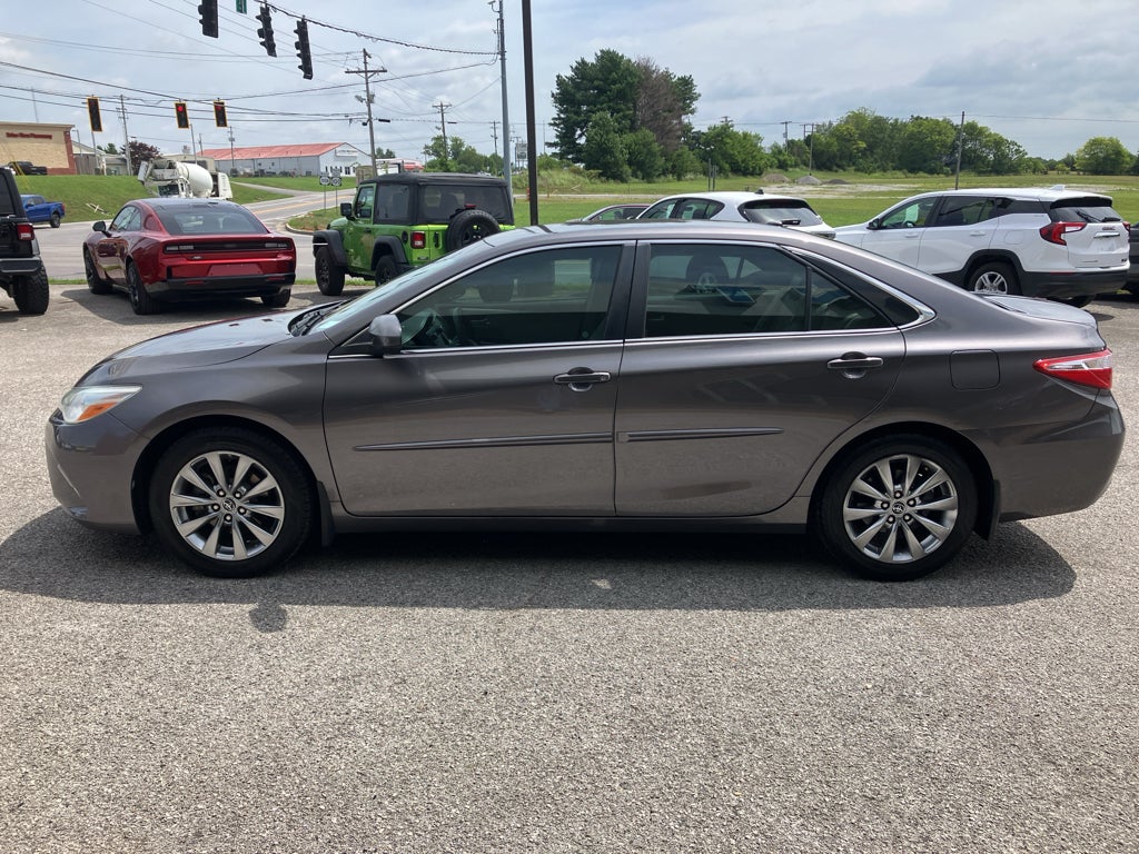2016 Toyota Camry XLE