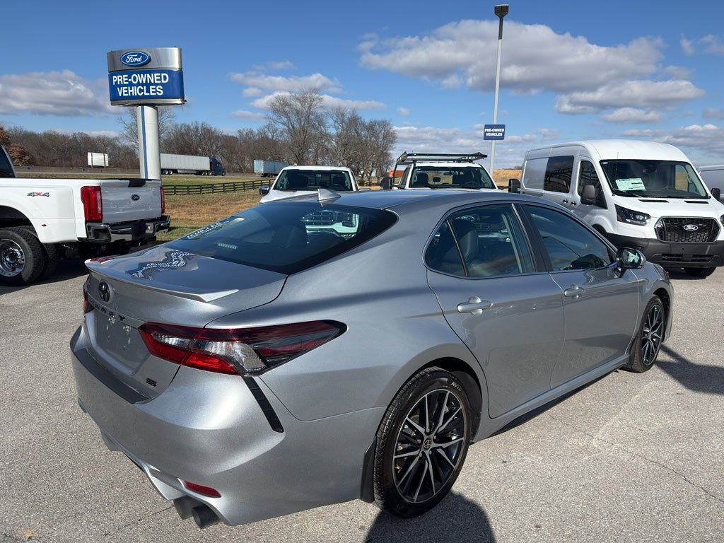 2023 Toyota Camry SE