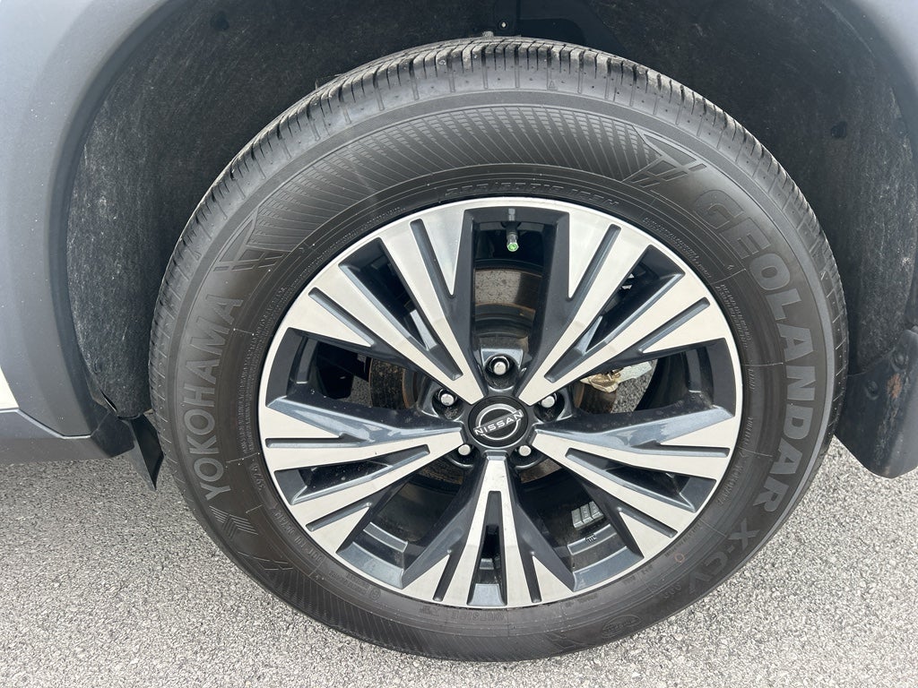 2023 Nissan Rogue SV FWD