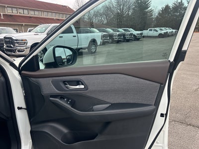 2023 Nissan Rogue SV FWD