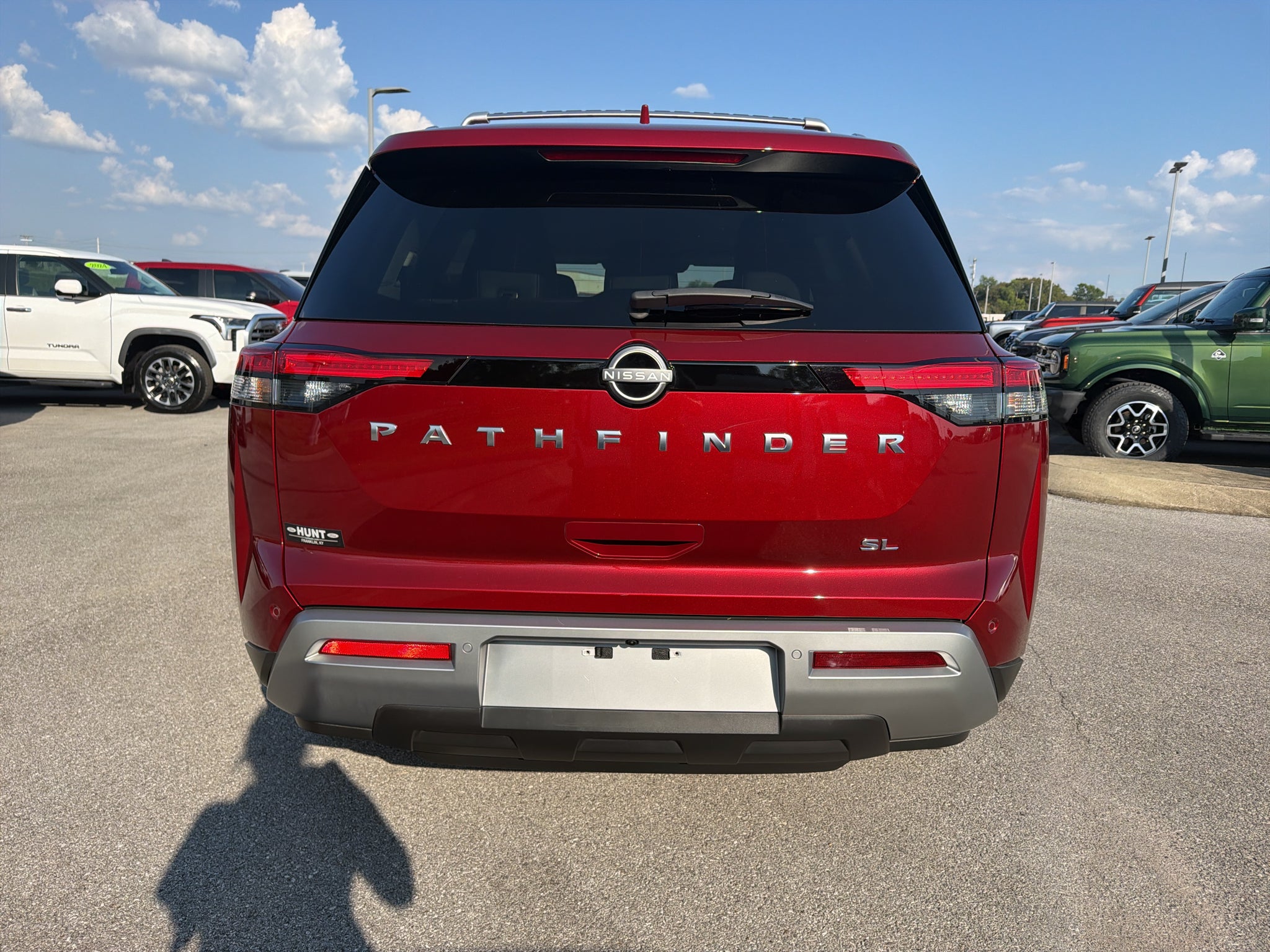 2024 Nissan Pathfinder SL