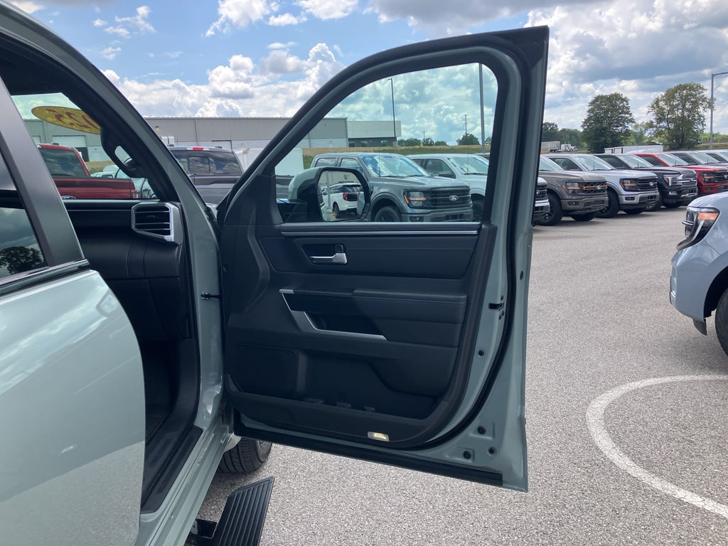 2025 Toyota Tundra Platinum