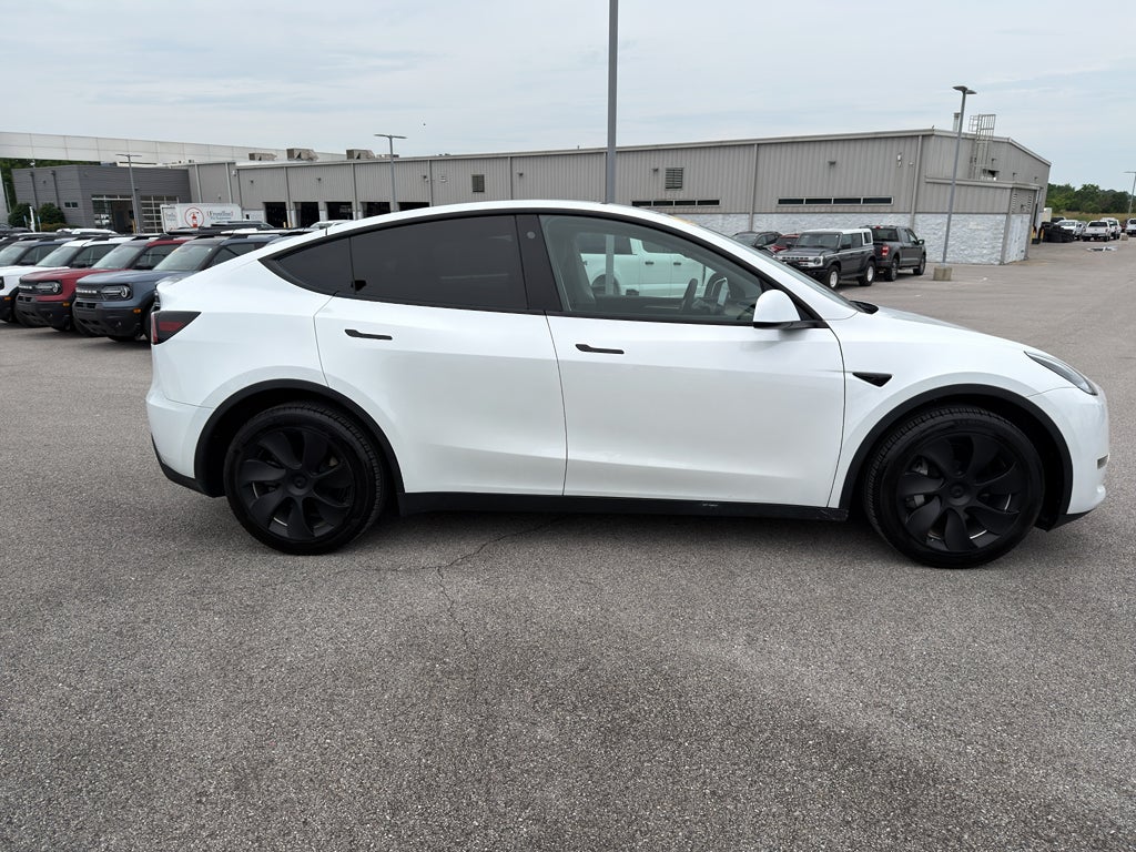 2023 Tesla Model Y Long Range Dual Motor All-Wheel Drive