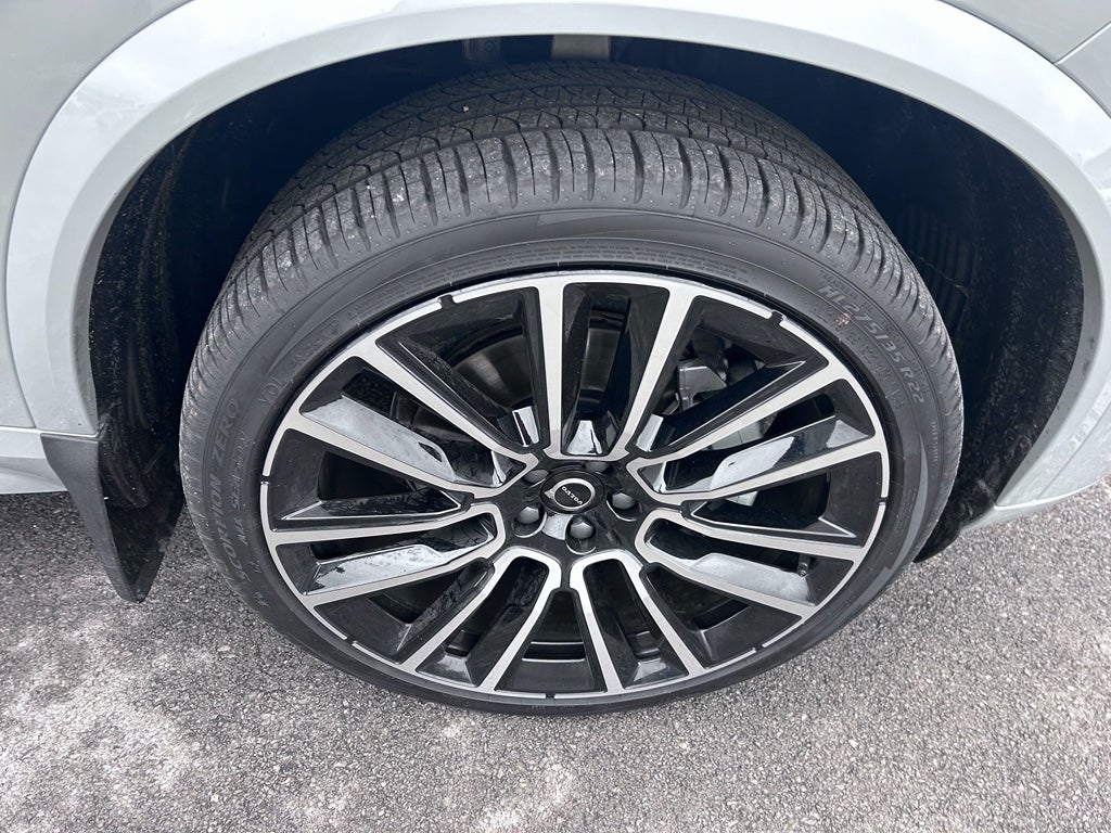 2026 Volvo XC90 Ultra Dark Theme, B6 AWD Gas (mild hybrid), Gasoline, 6 Seats