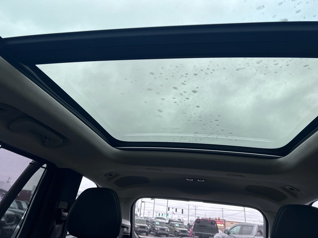 2026 Volvo XC90 Ultra Dark Theme, B6 AWD Gas (mild hybrid), Gasoline, 6 Seats