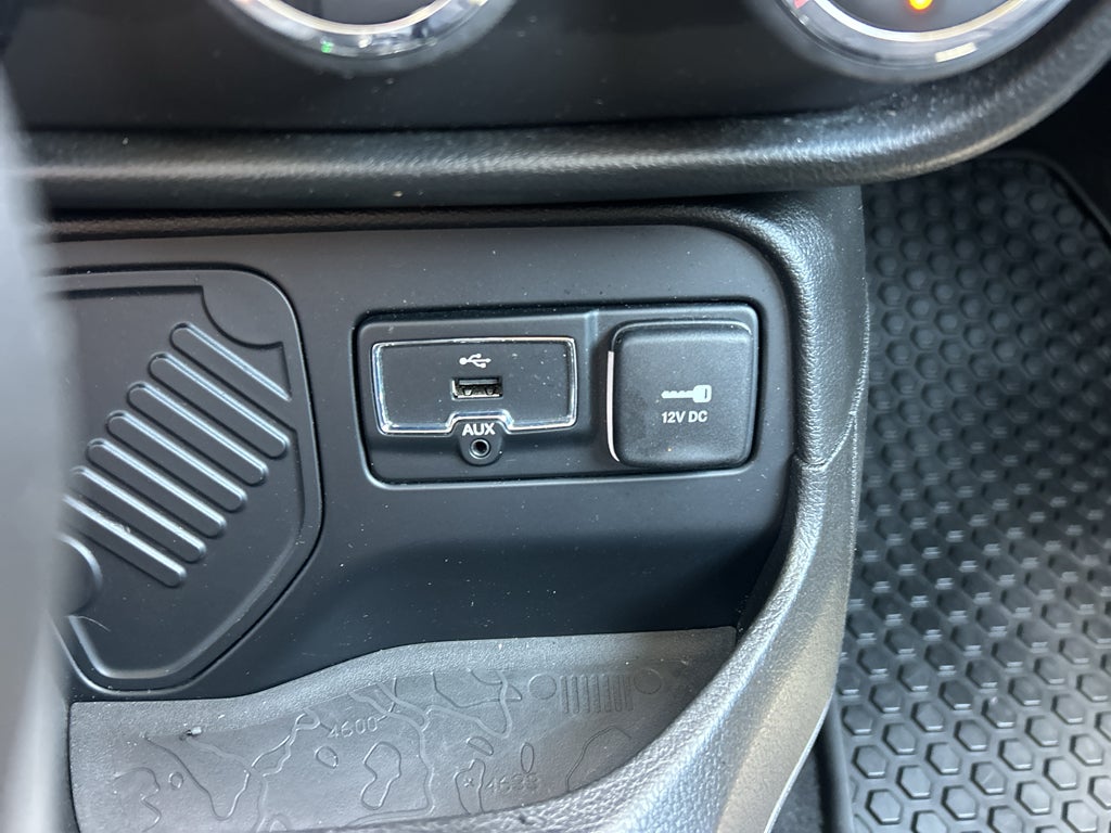2017 Jeep Renegade Altitude FWD
