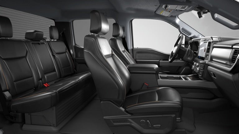 2026 Ford F-450 F-450® LARIAT®