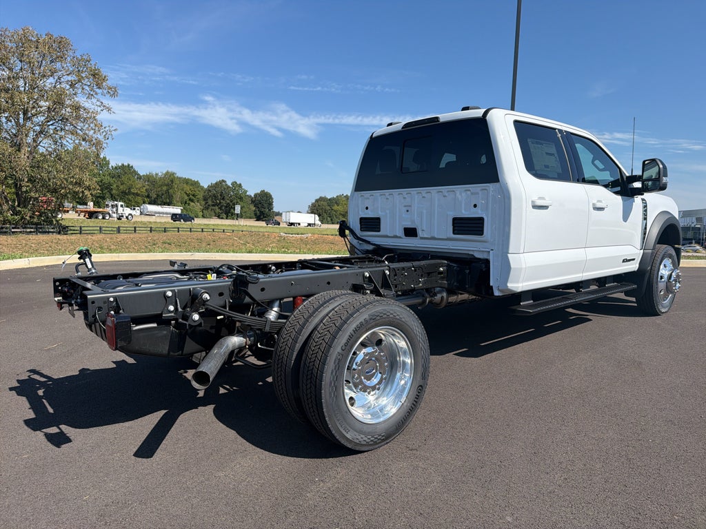 2027 Ford F-450 F-450® LARIAT®