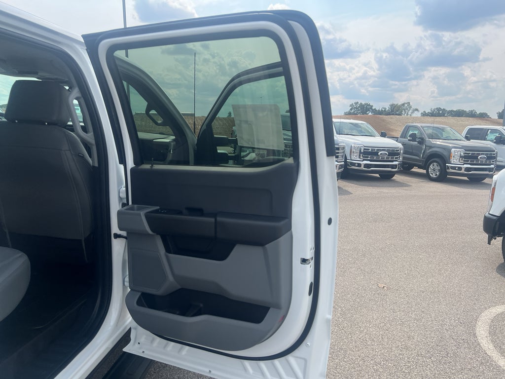 2026 Ford F-550 F-550® XL