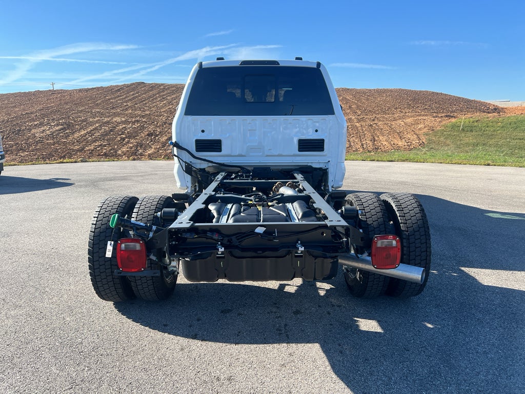 2026 Ford F-550 F-550® XL