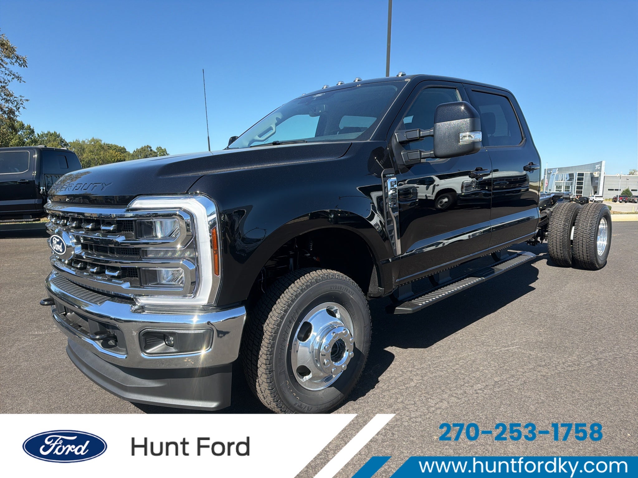 2027 Ford F-350 F-350® LARIAT®