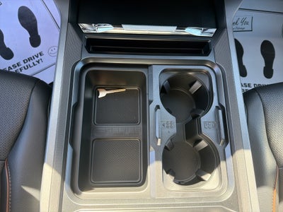 2027 Ford F-350 F-350® LARIAT®