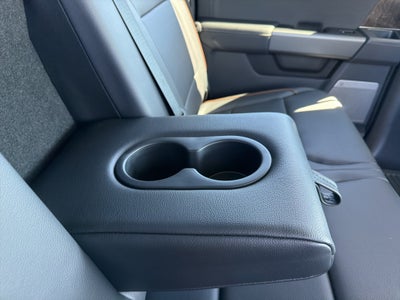 2027 Ford F-350 F-350® LARIAT®