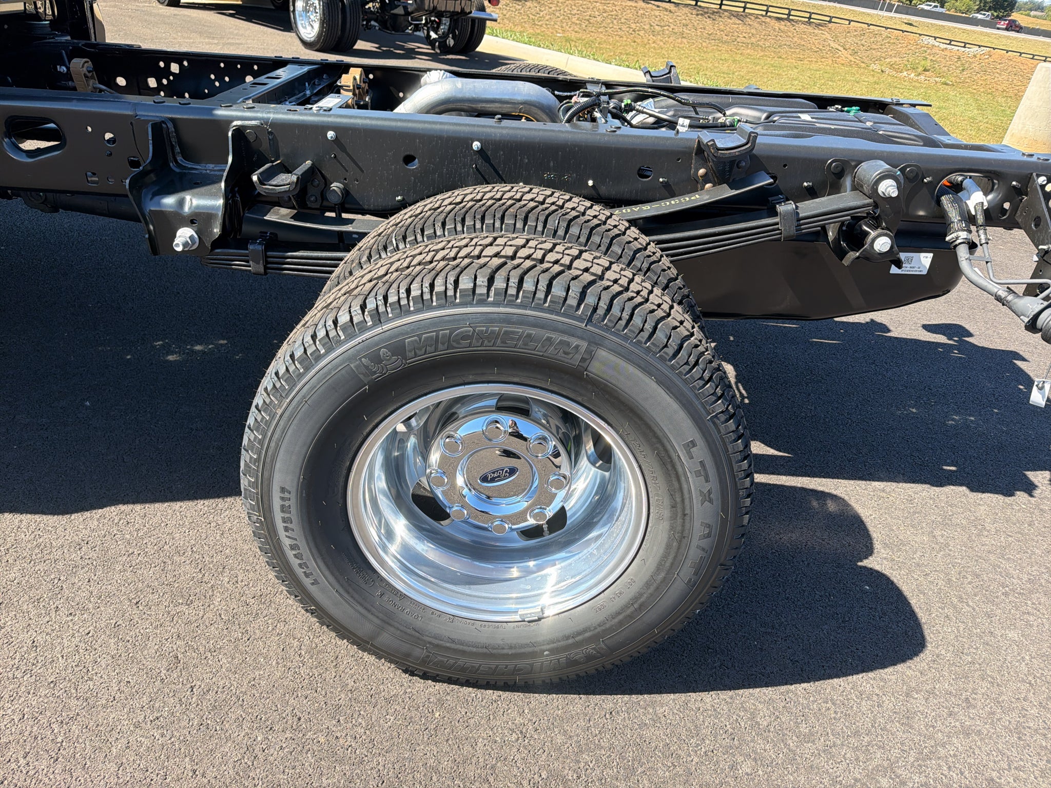 2027 Ford F-350 F-350® LARIAT®