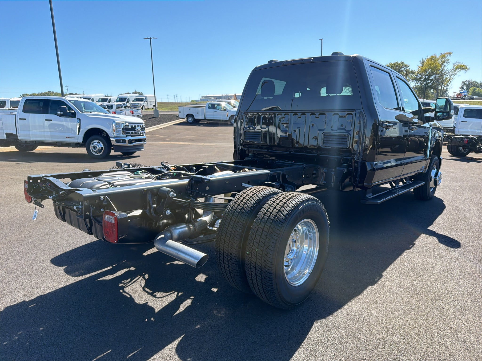 2027 Ford F-350 F-350® LARIAT®