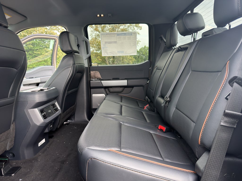 2026 Ford F-350 F-350® LARIAT®