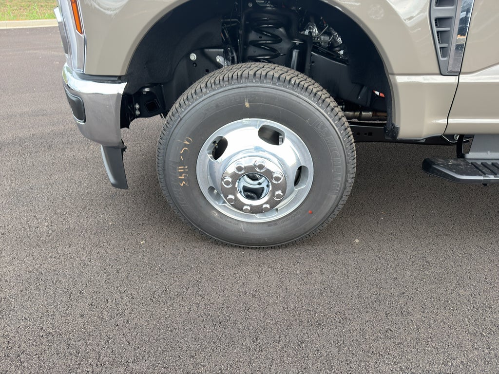 2026 Ford F-350 F-350® LARIAT®