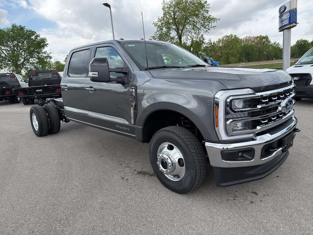 2026 Ford F-350 F-350® LARIAT®